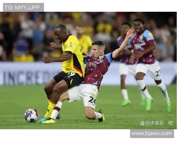 武汉网球队整体压制革新之路:重塑战术与团队协作的全新篇章 武汉网球队整体压制革新之路:重塑战术与团队协作的全新篇章