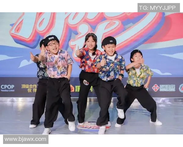 西安街舞队技术探讨：舞步背后的力量与创意融合