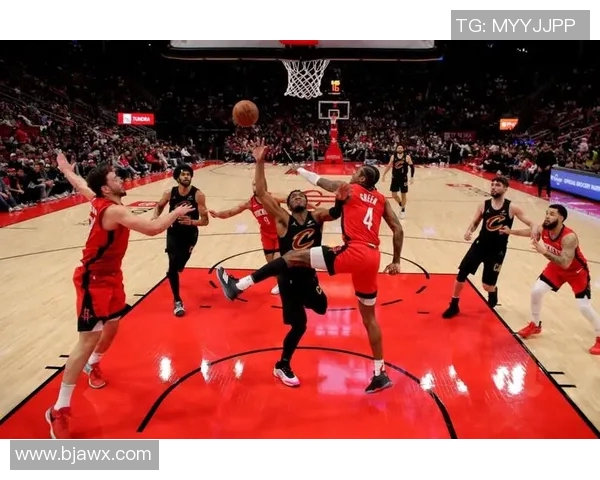 勇士与火箭激战正酣直播吧带你全程感受精彩瞬间