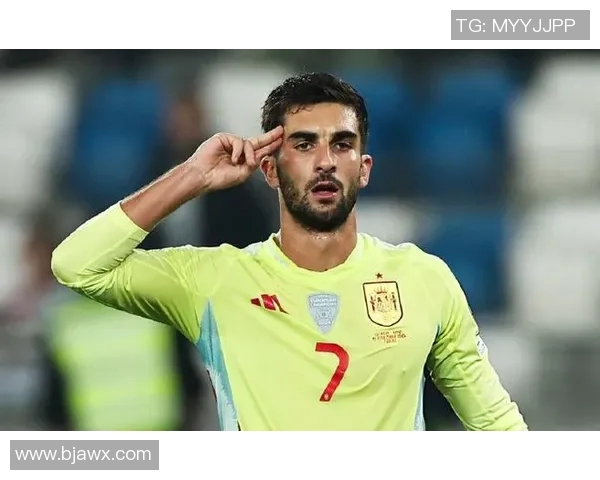 费兰托雷斯的足球之路从青训到顶级联赛的辉煌历程与未来展望