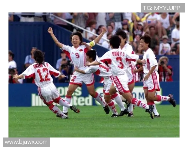 班特列与墨尔本港的激烈对决揭示足球战术与团队协作的精彩碰撞