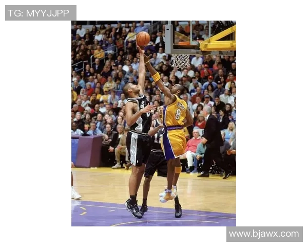 科比在2002季后赛对阵马刺的经典表现与传奇时刻回顾 科比在2002季后赛对阵马刺的经典表现与传奇时刻回顾