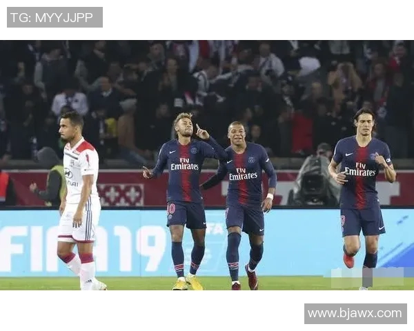 萨拉赫的辉煌历程与未来展望:从埃及之星到世界足球的传奇巨星 萨拉赫的辉煌历程与未来展望:从埃及之星到世界足球的传奇巨星