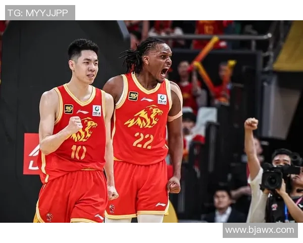 CBA精彩对决山东队迎战福建队直播盛况全程回顾与分析