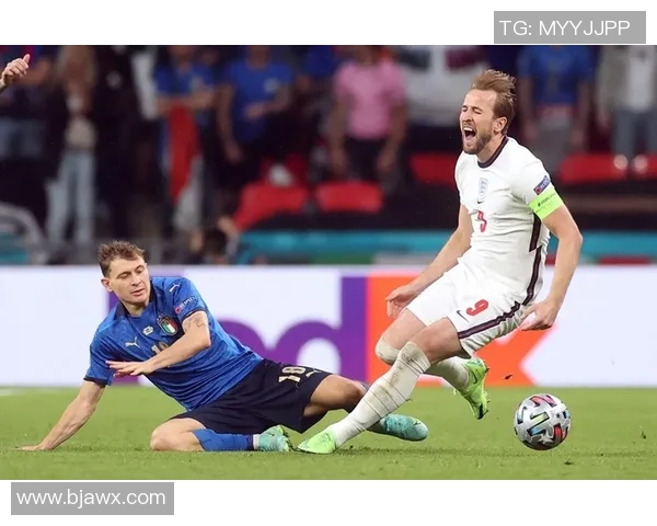 意大利与英格兰在2016欧洲杯的经典对决回顾与分析 意大利与英格兰在2016欧洲杯的经典对决回顾与分析