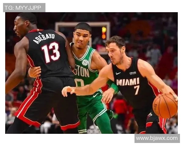 波斯光荣与西部联阵容对比分析揭示球队实力与战术特点 波斯光荣与西部联阵容对比分析揭示球队实力与战术特点