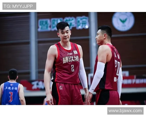 李慕豪:从篮球新星到职业生涯巅峰的奋斗与坚持之路 李慕豪:从篮球新星到职业生涯巅峰的奋斗与坚持之路