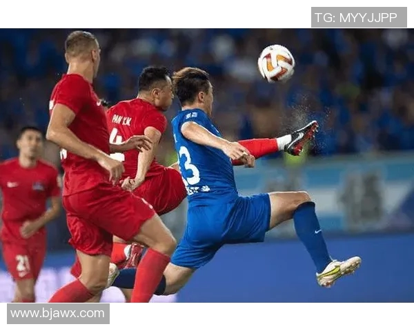 鲁能国安对决段刘愚闪耀全场展现年轻球员的无限潜力与激情