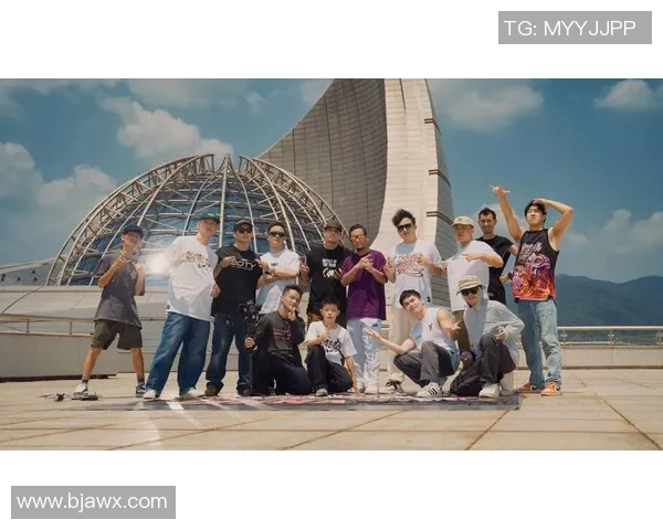 上海街舞队灵活性探秘:舞动城市节奏与文化交融之美 上海街舞队灵活性探秘:舞动城市节奏与文化交融之美