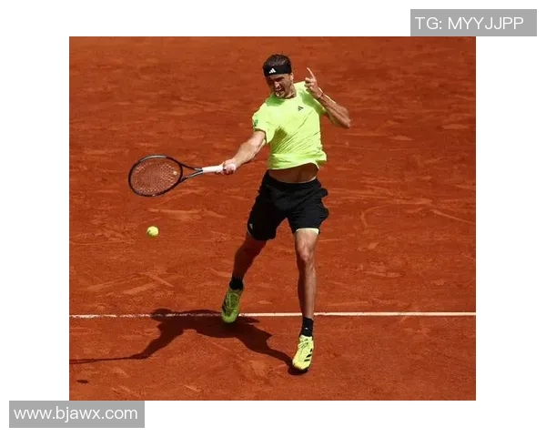 兹维列夫挑战德约科维奇期待精彩对决引发网球热潮 兹维列夫挑战德约科维奇期待精彩对决引发网球热潮