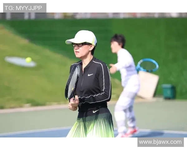 南京网球队在全国网球节奏排行榜中荣获第五名展现实力与风采 南京网球队在全国网球节奏排行榜中荣获第五名展现实力与风采