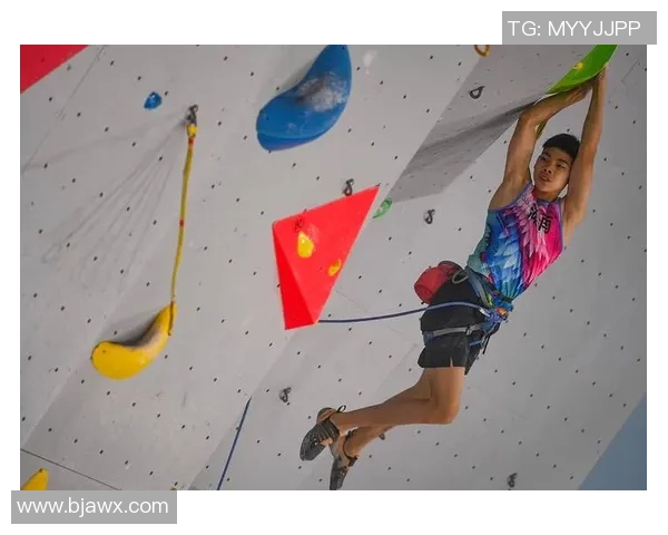 广州攀岩队战术解析:如何在比赛中提升攀岩表现与团队协作能力MBA 广州攀岩队战术解析:如何在比赛中提升攀岩表现与团队协作能力MBA