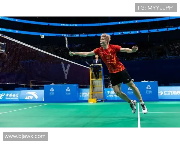 武汉羽毛球队的奋斗与荣耀：一段不平凡的羽毛球纪实之旅